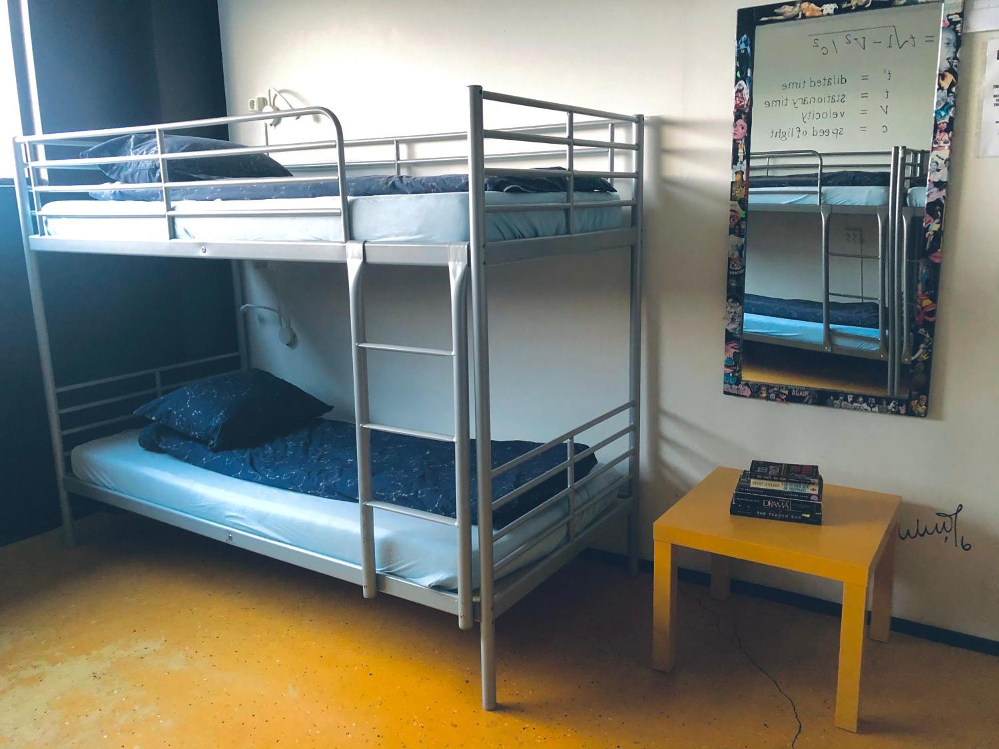 The Freezer Hostel & Culture Center เฮลลิสซานดัวร์ ห้อง รูปภาพ
